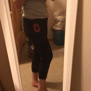 Black activewear leggings